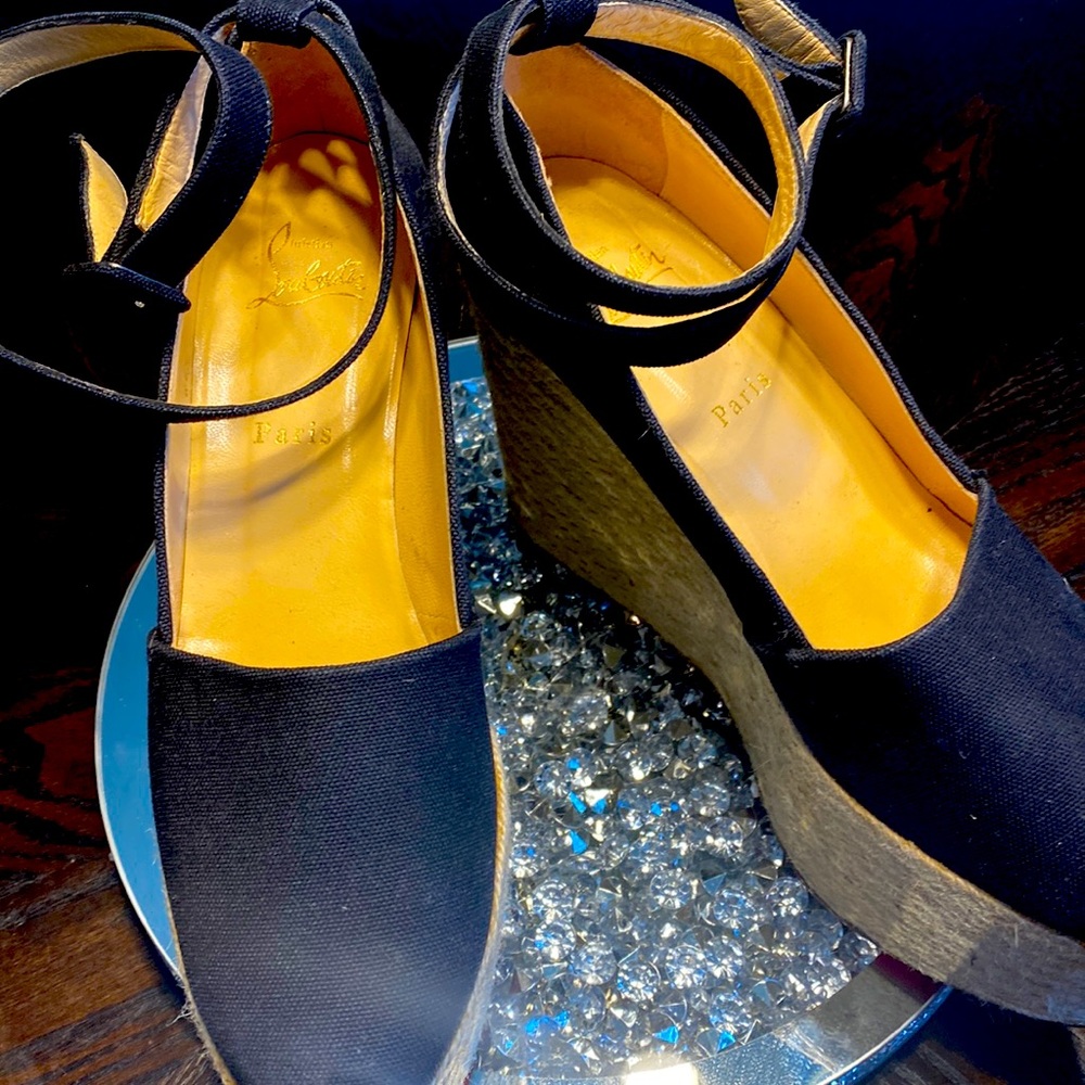Christian Lou Boutin size 9.5 Black Heels
